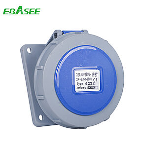 SN-4232 32A IP67 2P+E Flanged socket slopingg